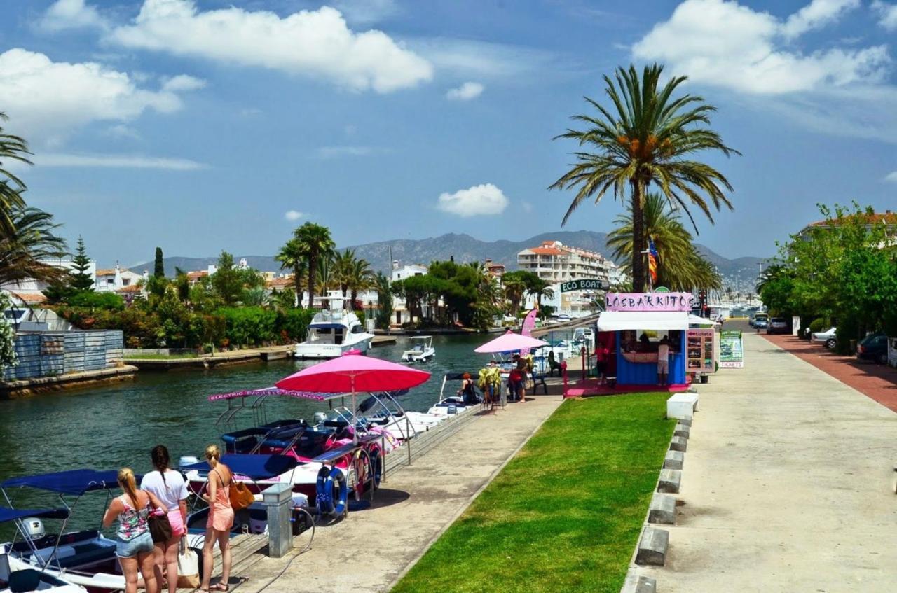 Apart-Rent Apartment Puig Rom 0149 Empuriabrava Eksteriør bilde